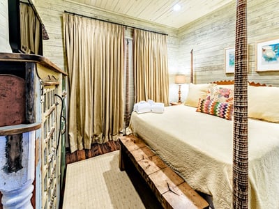 Luxury Villa Photo #32