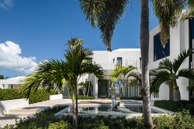 Luxury Villa Photo #18