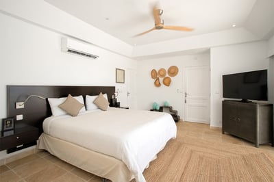 Luxury Villa Photo #39