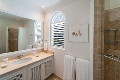 Luxury Villa Photo #14