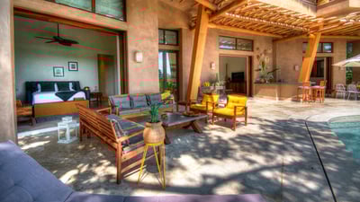Luxury Villa Photo #9