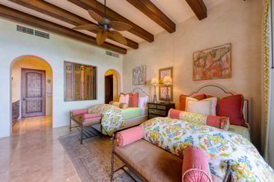 Luxury Villa Photo #76