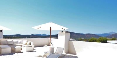 Luxury Villa Photo #10