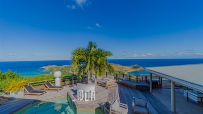 Luxury Villa Photo #6