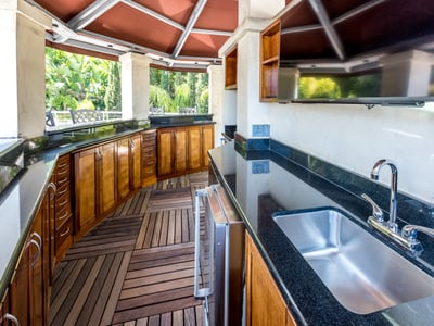 Luxury Villa Photo #14