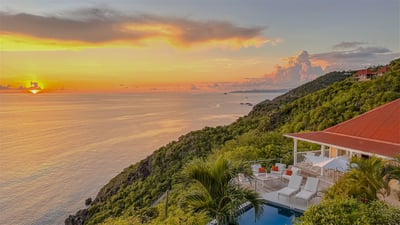 Luxury Villa Photo #11