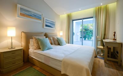 Luxury Villa Photo #16