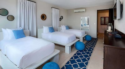 Luxury Villa Photo #16