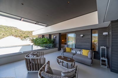 Outdoor Lounge