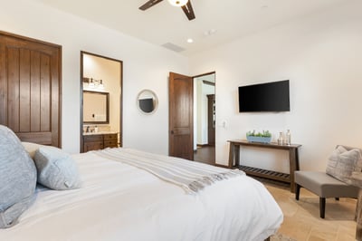 Luxury Villa Photo #43