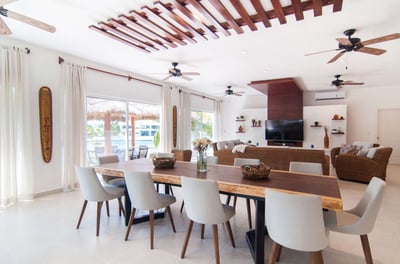 Luxury Villa Photo #24