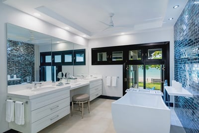 Luxury Villa Photo #38
