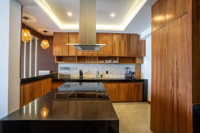Luxury Villa Photo #18
