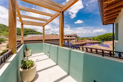 Luxury Villa Photo #5