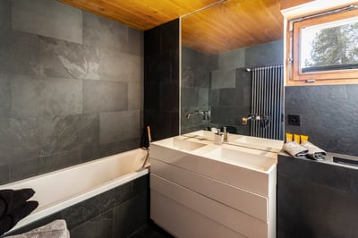 Luxury Villa Photo #18