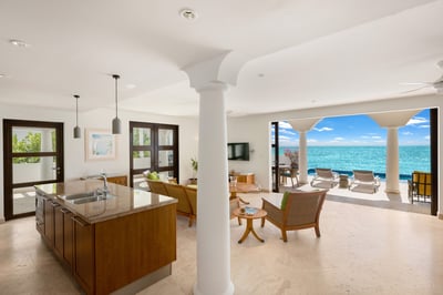 Luxury Villa Photo #19