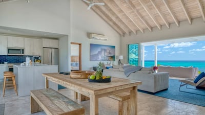 Luxury Villa Photo #7