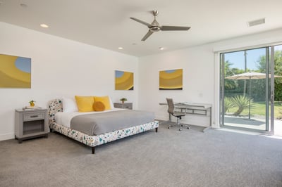 Luxury Villa Photo #32