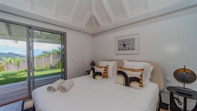 Luxury Villa Photo #53