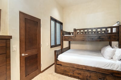 Luxury Villa Photo #8