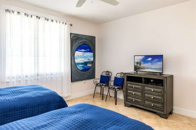 Luxury Villa Photo #17
