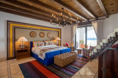 Luxury Villa Photo #31