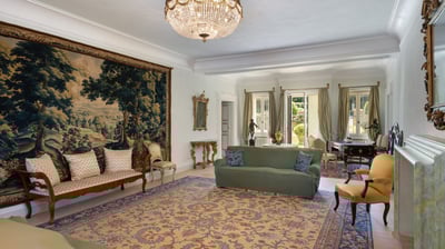 Luxury Villa Photo #26