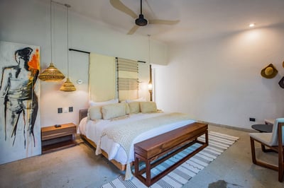 Luxury Villa Photo #15