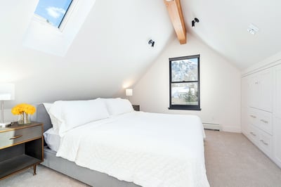 Luxury Villa Photo #18