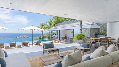 Luxury Villa Photo #17