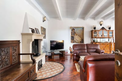 Luxury Villa Photo #17