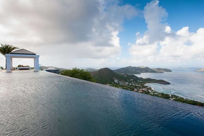 Luxury Villa Photo #7