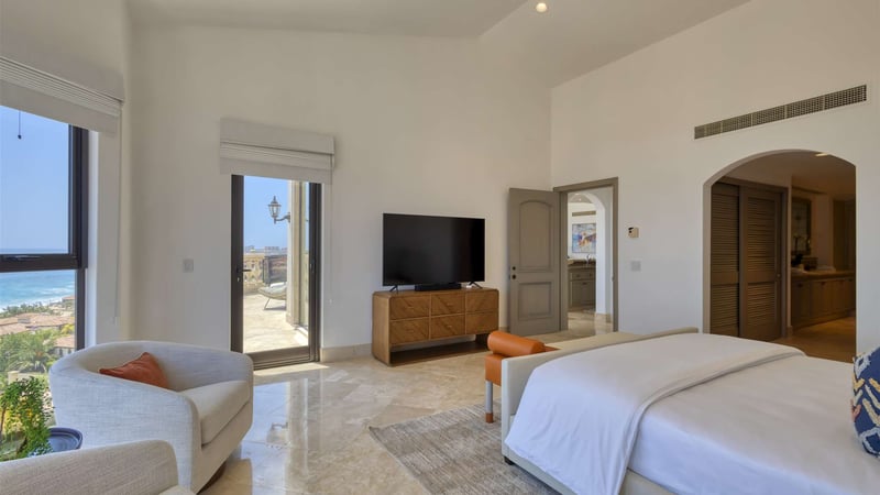 Puerta del Sol Condo C503