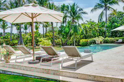 Luxury Villa Photo #6