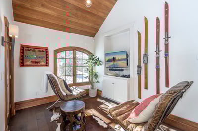 Luxury Villa Photo #9