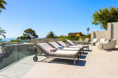 Luxury Villa Photo #11