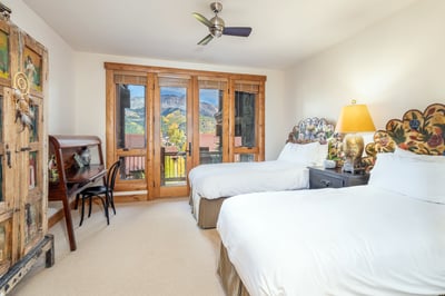 Luxury Villa Photo #16