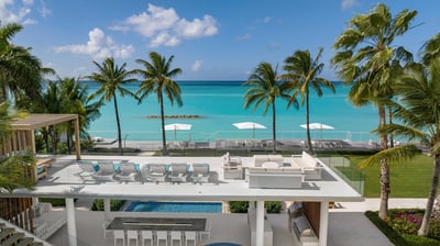 Luxury Villa Photo #13