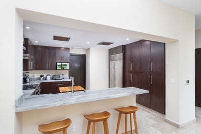 Luxury Villa Photo #22