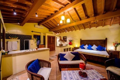 Luxury Villa Photo #9