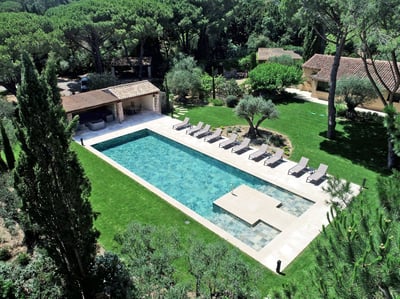 Luxury Villa Photo #3