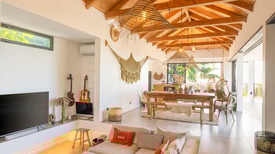 Luxury Villa Photo #31