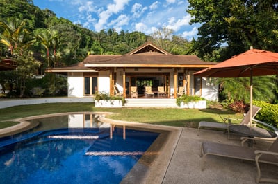 Luxury Villa Photo #5