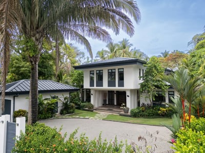 Luxury Villa Photo #31