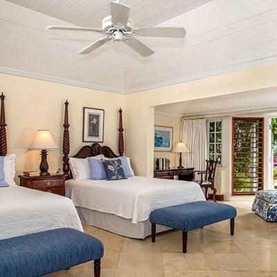 Luxury Villa Photo #11