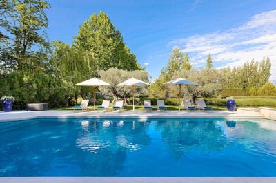 Luxury Villa Photo #3