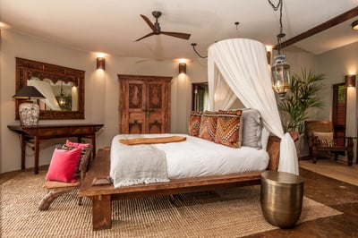 Luxury Villa Photo #36