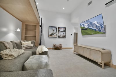 Luxury Villa Photo #21