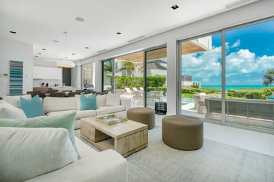 Luxury Villa Photo #28