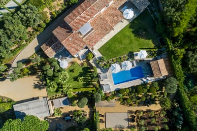 Luxury Villa Photo #32
